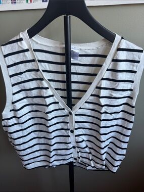 H&M Black and White Striped V-Neck Button Crop Top